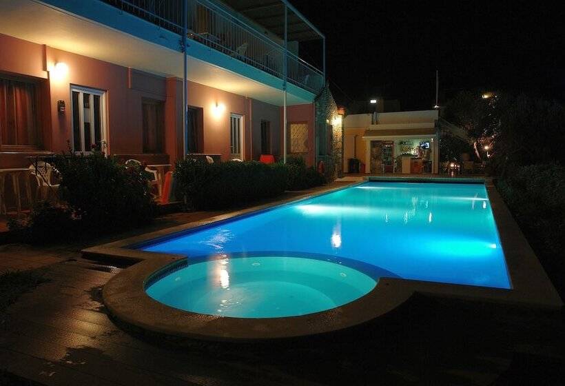 Mirabella Apartments