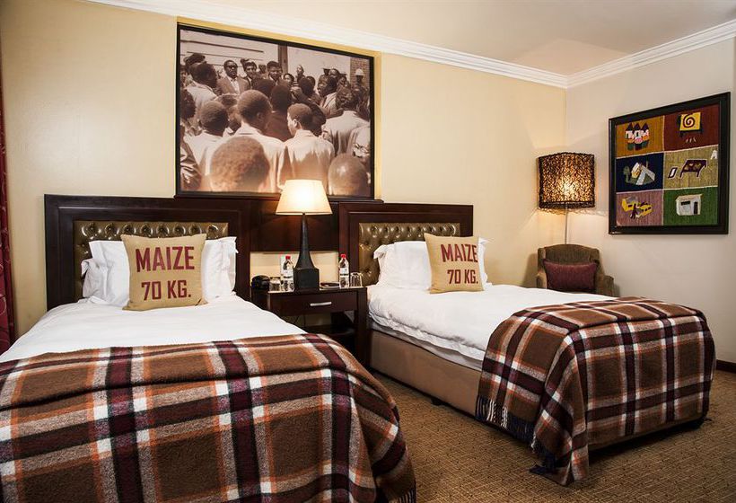 فندق The Soweto  & Conference Centre