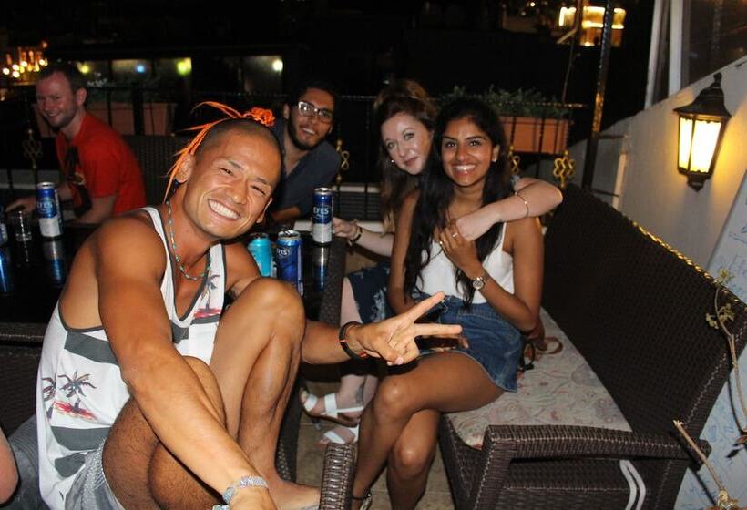 ユースホステル Big Apple