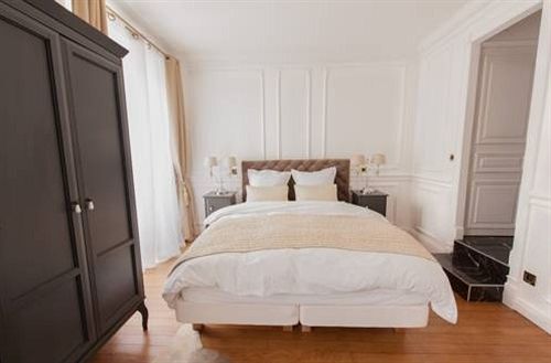 Arts Hotels - Apartments