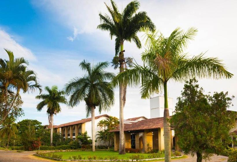 ホテル Flamboyant & Convention