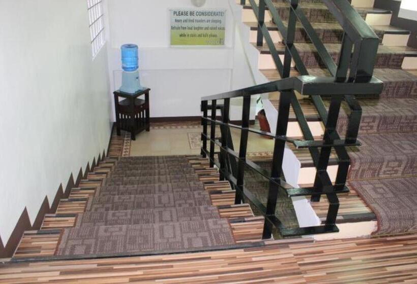 هتل Franchise One