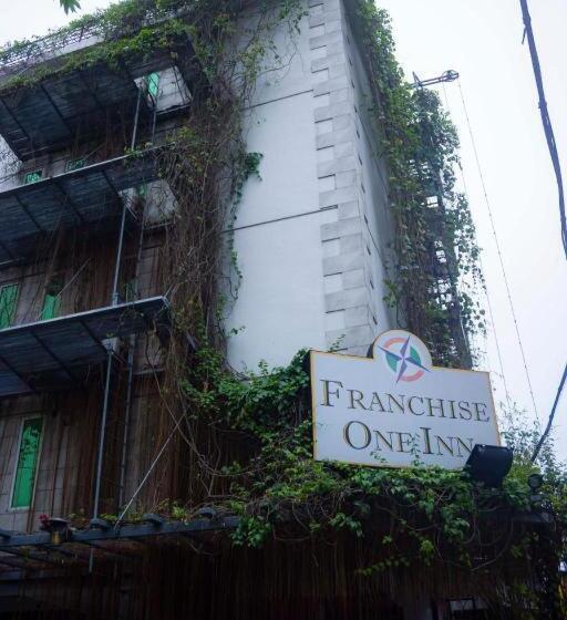 هتل Franchise One