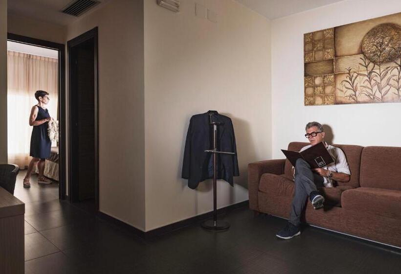 Отель 33 Baroni