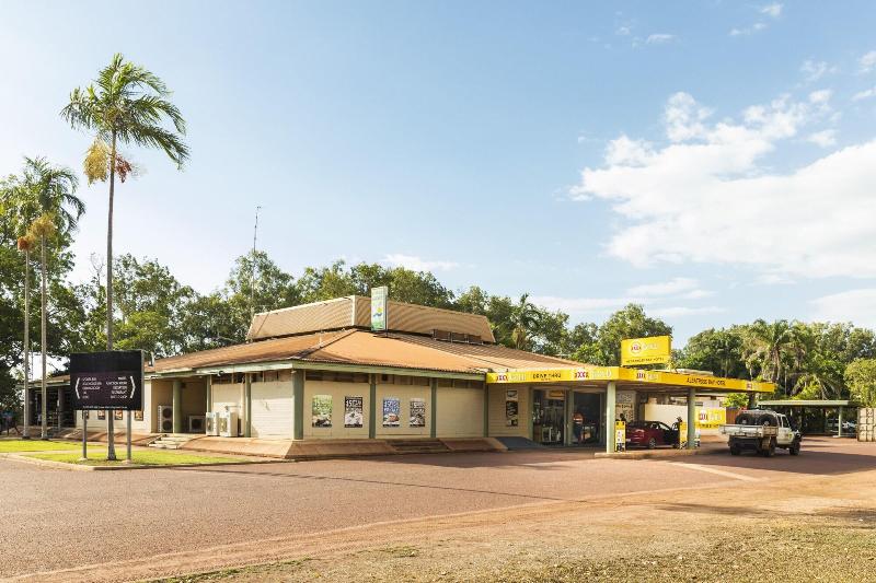 هتل Albatross Bay Resort