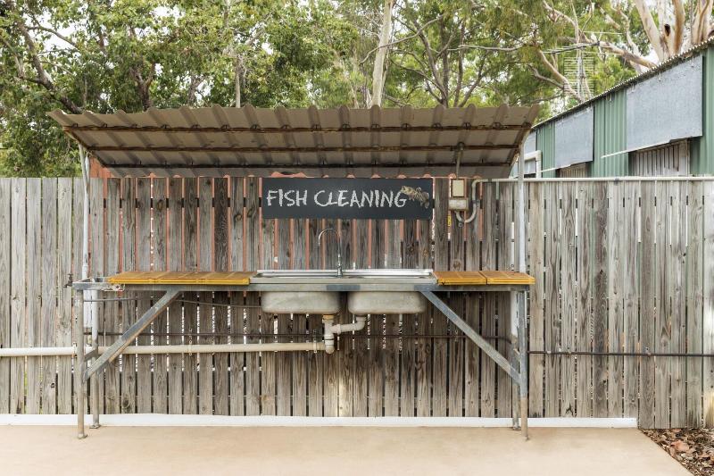 هتل Albatross Bay Resort