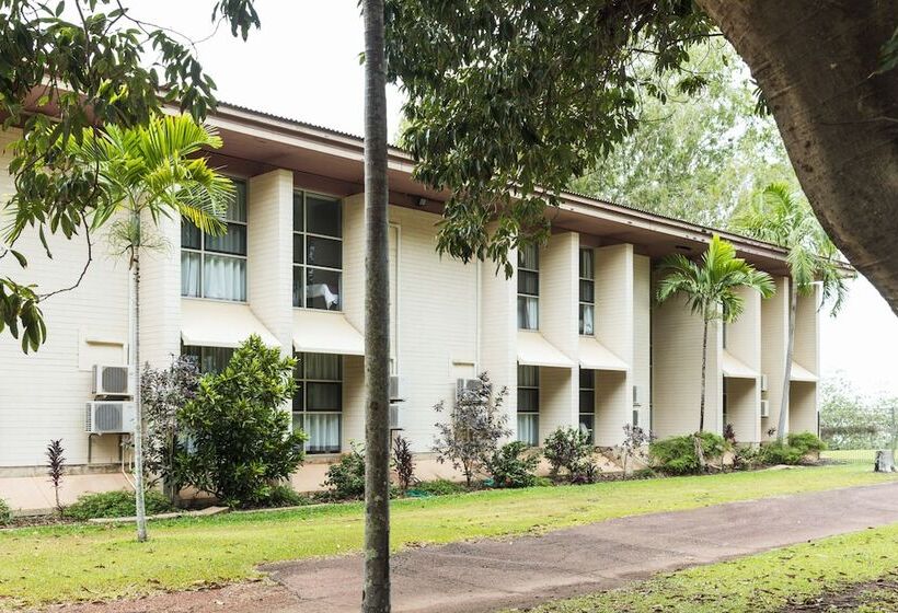 هتل Albatross Bay Resort