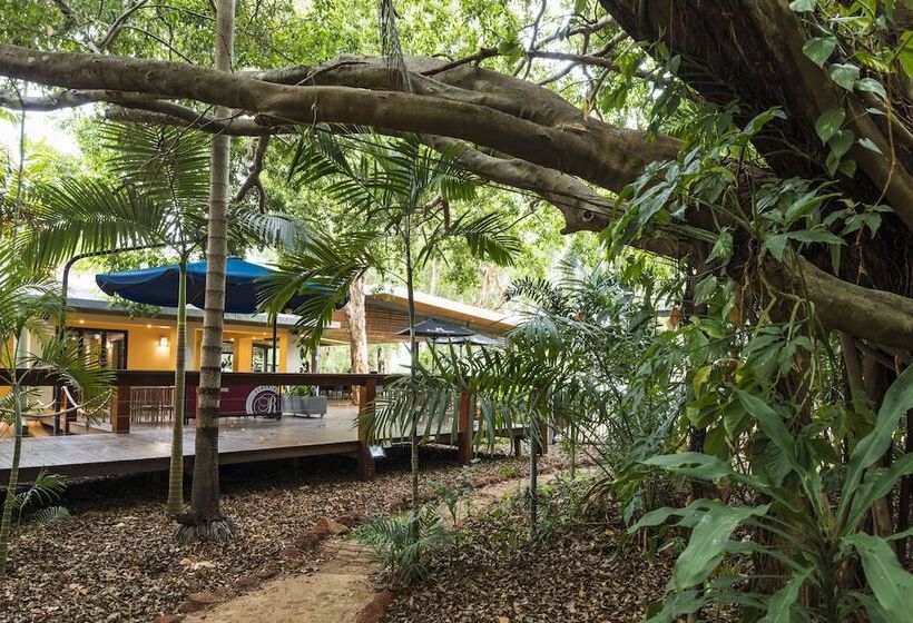 هتل Albatross Bay Resort