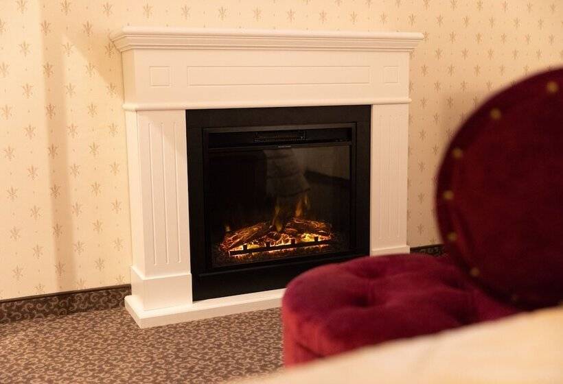 Hotel Albergo Rossini 1936  Small & Charming