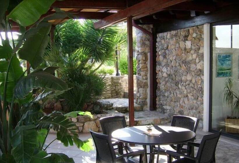 Отель Albergo Villa Vittoria