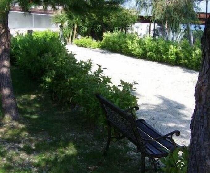 Отель Albergo Villa Vittoria