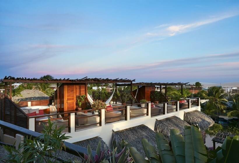 هتل Araxa Pousada