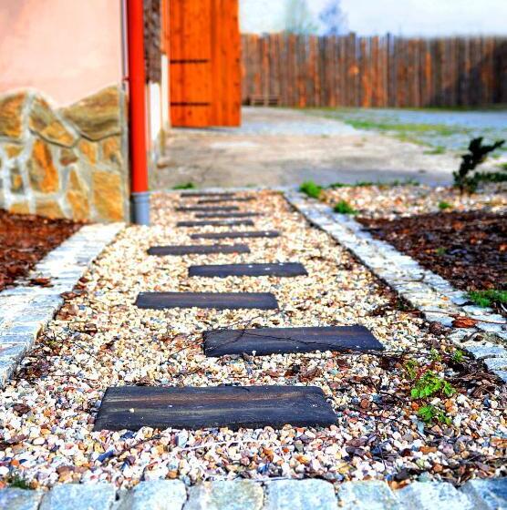 בית מלון כפרי Arkadia