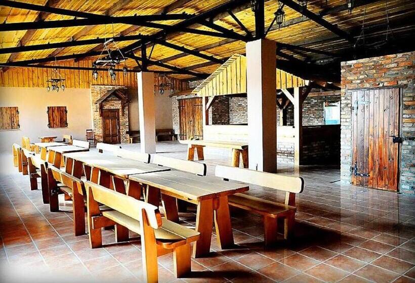 בית מלון כפרי Arkadia