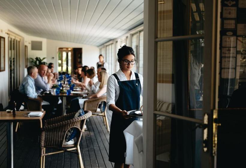 Bells At Killcare Boutique Hotel, Restaurant & Spa