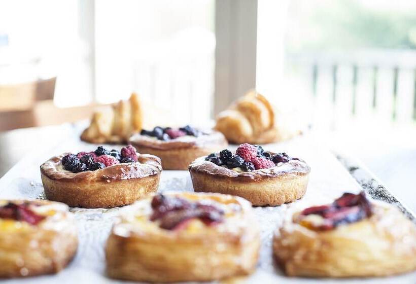 Bells At Killcare Boutique Hotel, Restaurant & Spa