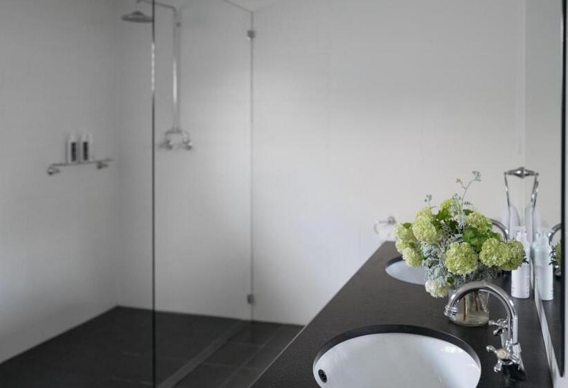 Bells At Killcare Boutique Hotel, Restaurant & Spa