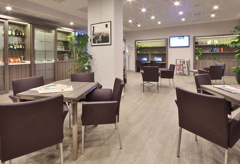 בית מלון כפרי Best Western Plus Borgolecco