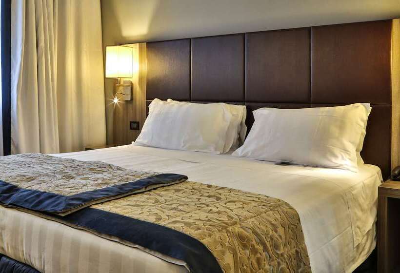 בית מלון כפרי Best Western Plus Borgolecco