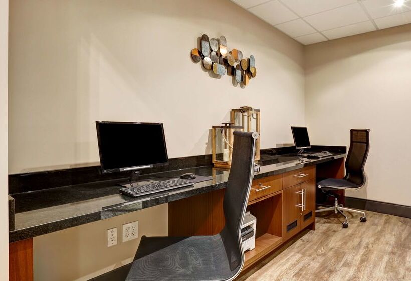 فندق Best Western Plus Brandon Inn