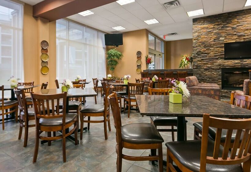 فندق Best Western Plus Chateau Inn Sylvan Lake