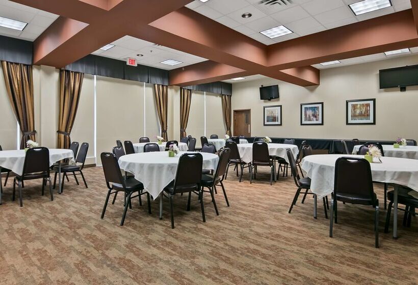 فندق Best Western Plus Chateau Inn Sylvan Lake