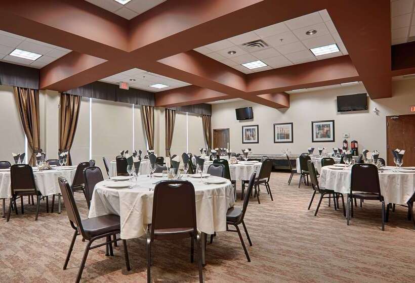 فندق Best Western Plus Chateau Inn Sylvan Lake