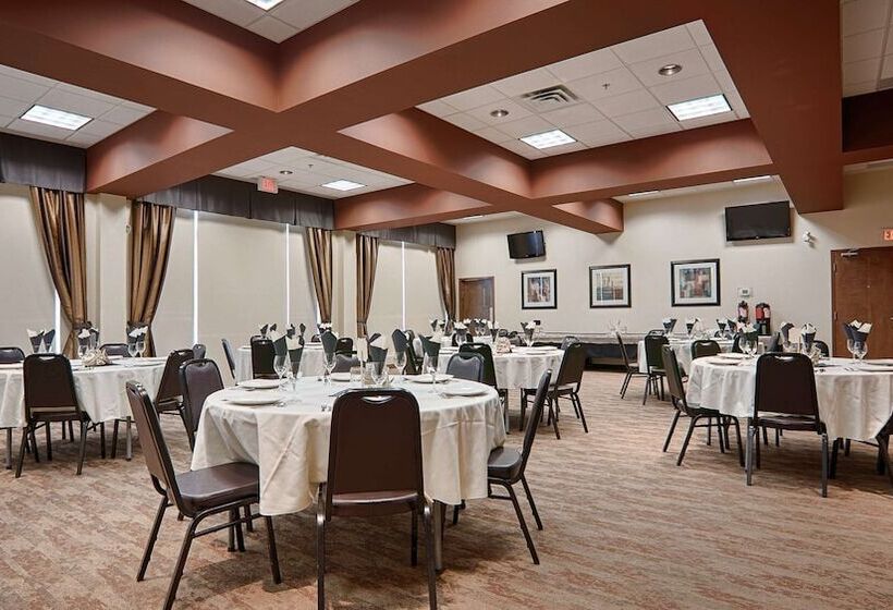 فندق Best Western Plus Chateau Inn Sylvan Lake
