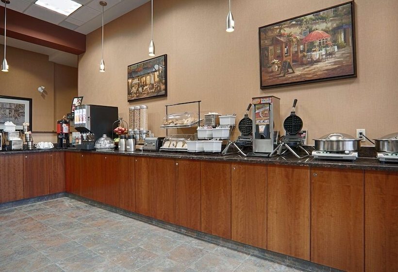 فندق Best Western Plus Chateau Inn Sylvan Lake