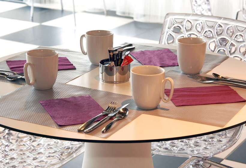 호텔 Best Western Plus Hôtel Le Rhénan & Restaurant Chez Claude