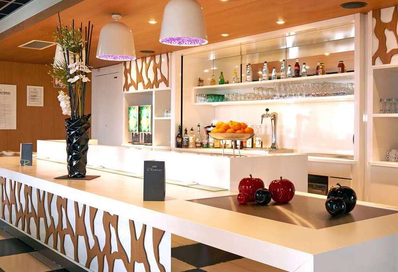 호텔 Best Western Plus Hôtel Le Rhénan & Restaurant Chez Claude