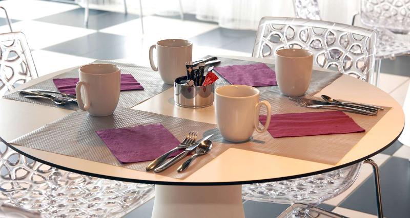 호텔 Best Western Plus Hôtel Le Rhénan & Restaurant Chez Claude