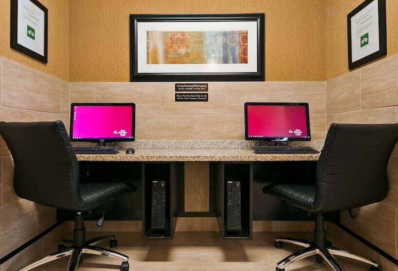 בית מלון כפרי Best Western Plus Sherwood Park Inn & Suites