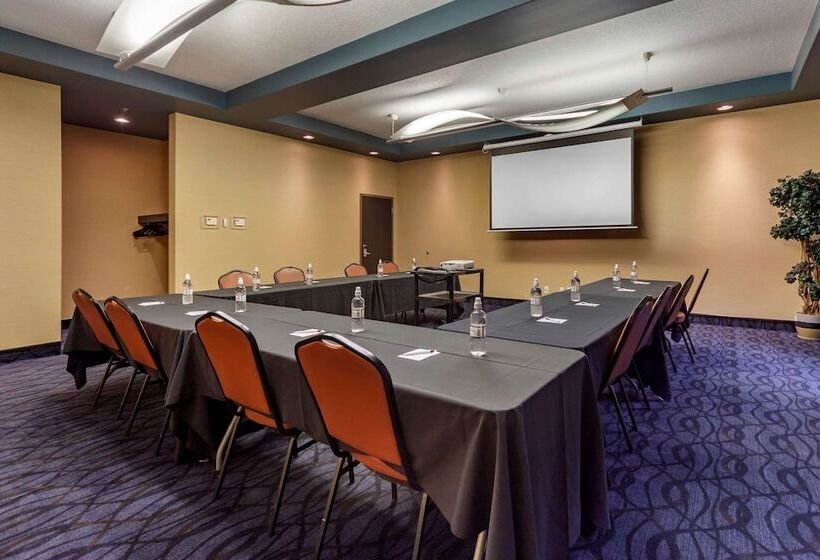 فندق Best Western Plus The Inn At St Albert