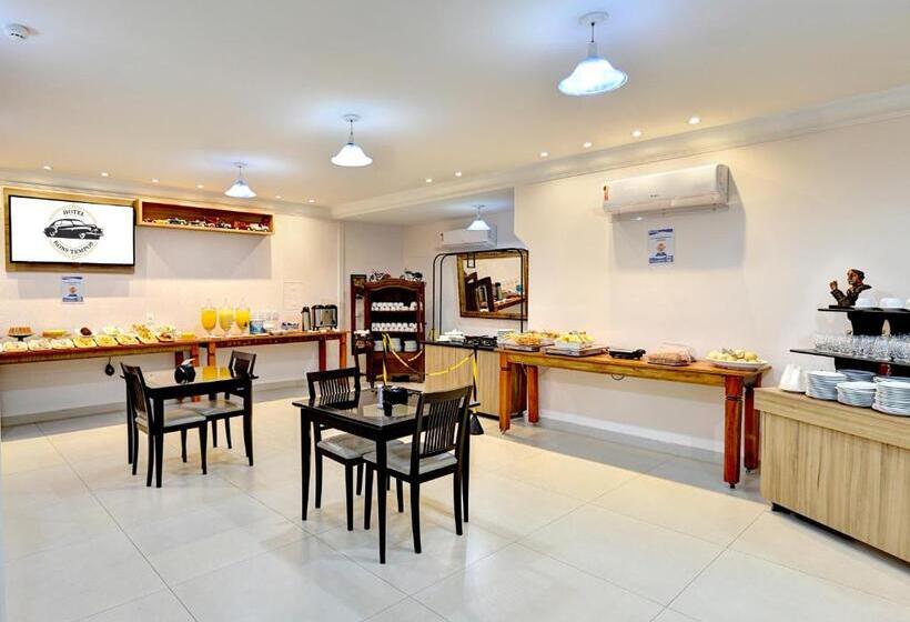 ホテル Bons Tempos