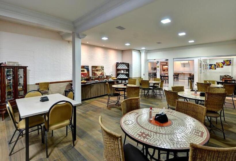 ホテル Bons Tempos