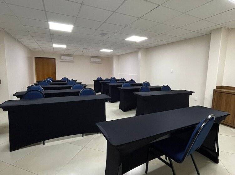 ホテル Bons Tempos