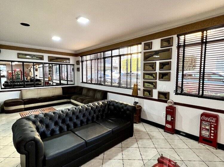 ホテル Bons Tempos