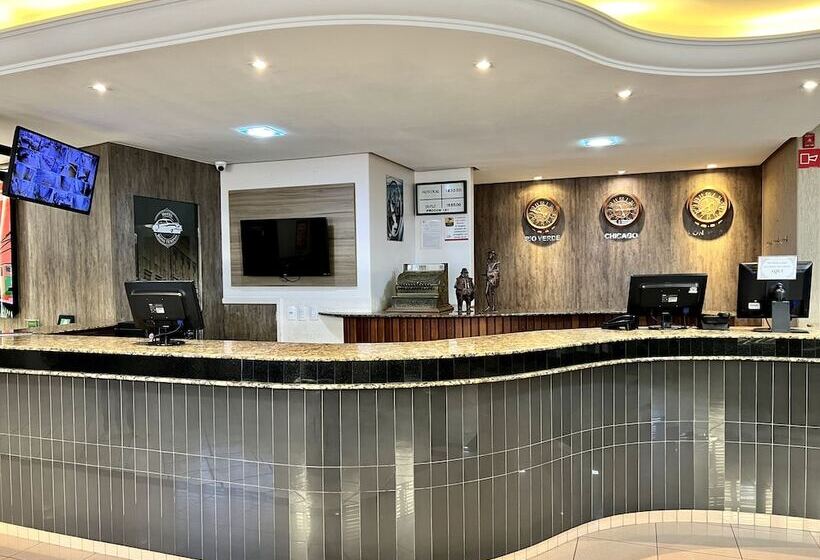 ホテル Bons Tempos