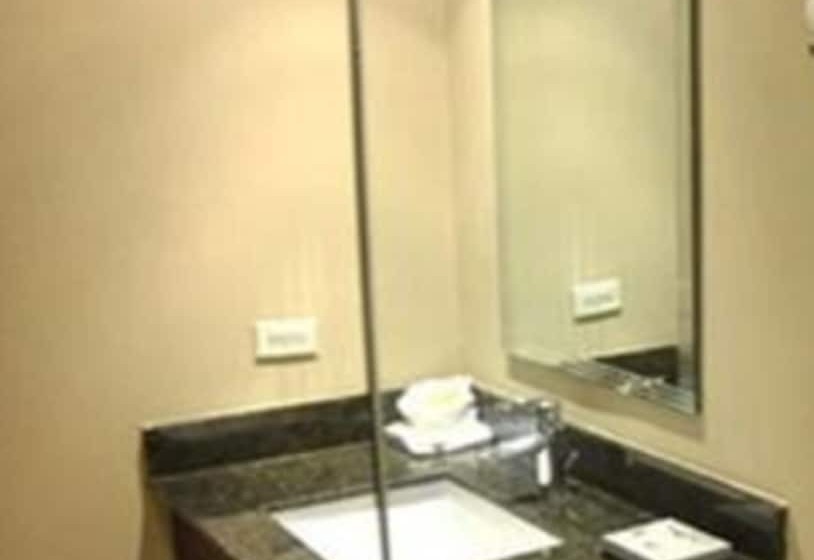 Central Park Hotel & Casino