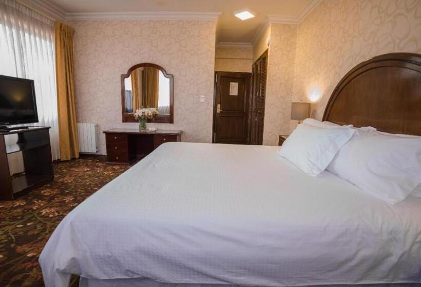 هتل Coloso Potosi