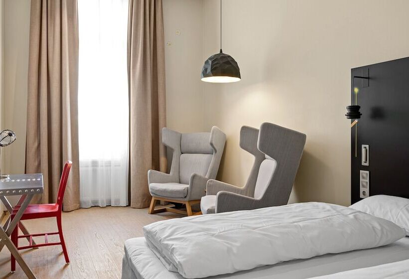 Comfort Hotel Grand Central