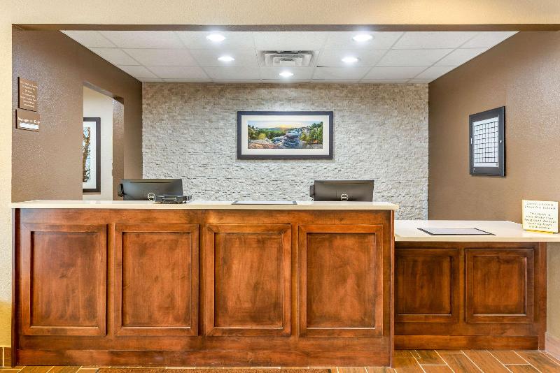 בית מלון כפרי Comfort Inn Dekalb  Adjacent The University