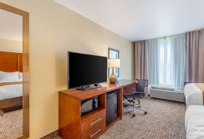 בית מלון כפרי Comfort Inn Dekalb  Adjacent The University