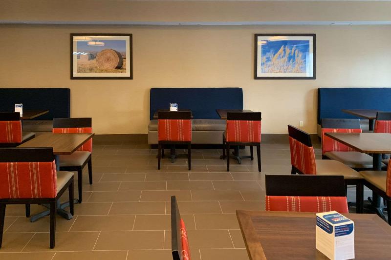 فندق Comfort Suites Auburn Near I69