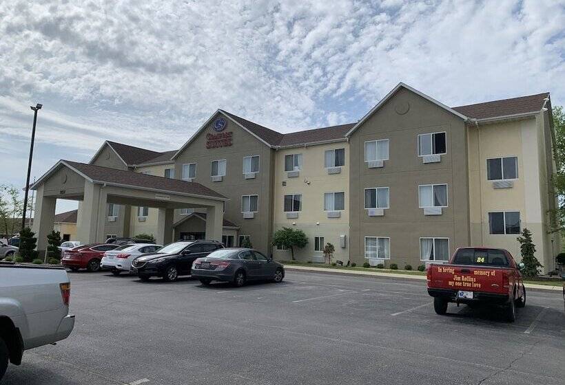 בית מלון כפרי Comfort Suites Auburn Near I69