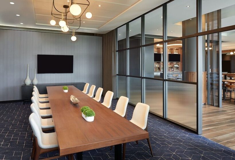 בית מלון כפרי Residence Inn By Marriott Calgary Airport