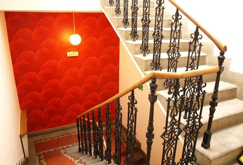 Отель Cracow Old Town Guest House