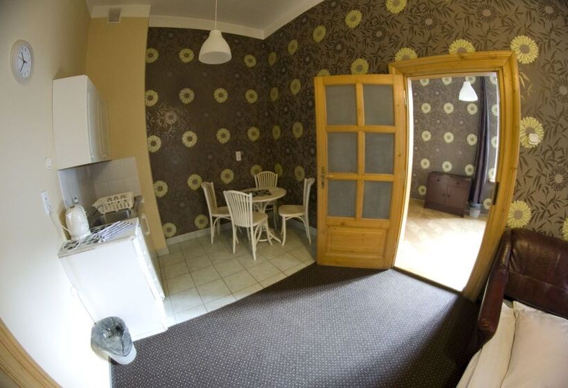 Отель Cracow Old Town Guest House