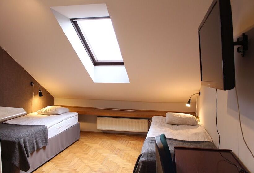 Отель Cracow Old Town Guest House